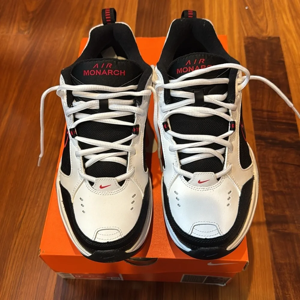 NWoB - Nike Air Monarch IV Men's Cross-Training Shoes Size 9.5 - Picture 3 of 8